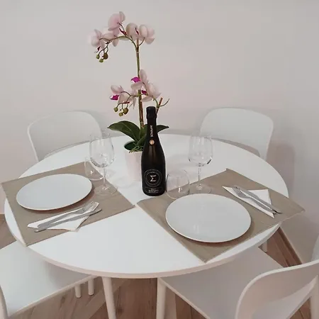 Lejlighed Giama Luxury